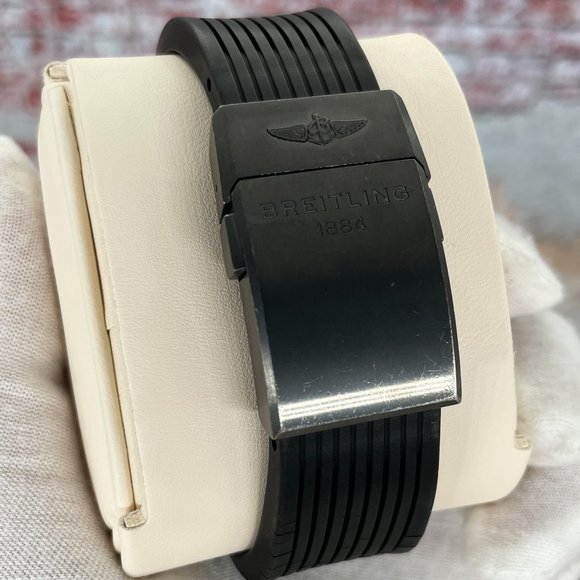 Breitling Navitimer Chronograph B01 Limited Edition Black Steel - 46mm – MB0128 - Picture 13 of 16